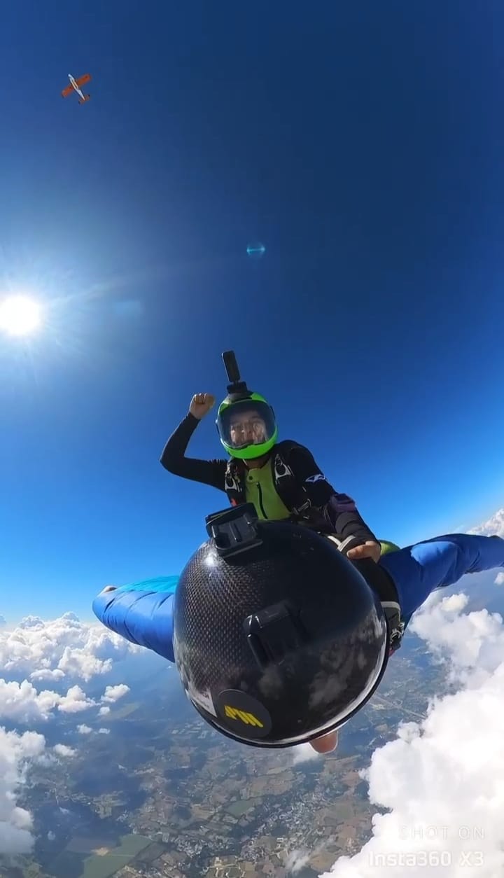 06ec814a-8e48-4b74-aa24-1cc391cf0646