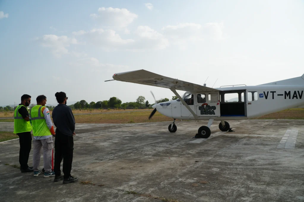 skydiving near Mount Abu, skydiving in Mount Abu, tandem skydiving Rajasthan skydiving Abu Road tandem skydive in Rajasthan skydiving India Skydive India adventure activities in Rajasthan