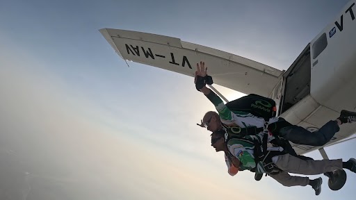 Skydiving in Dubai vs India comparison for Indian travellers
